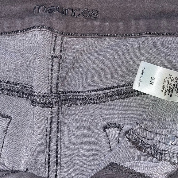 Women’s Maurices Grey Skinny Jeans (S-R) - Picture 5 of 5